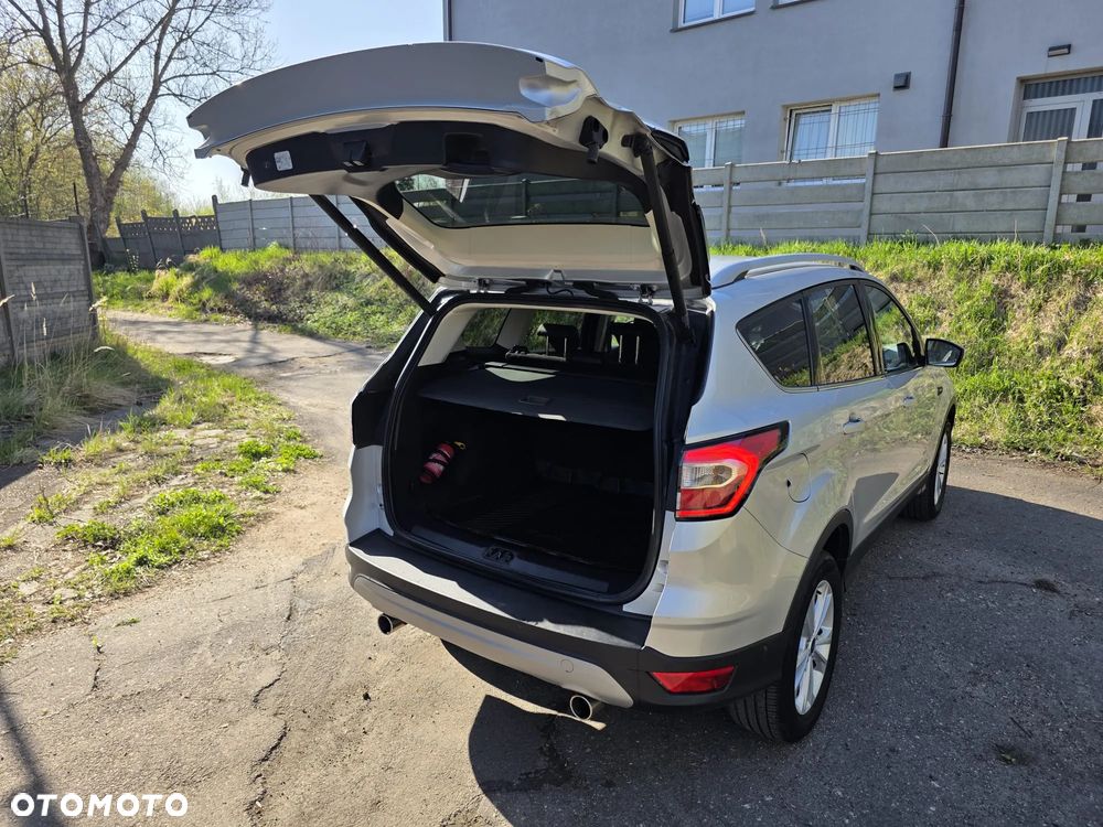 Ford Kuga - 13