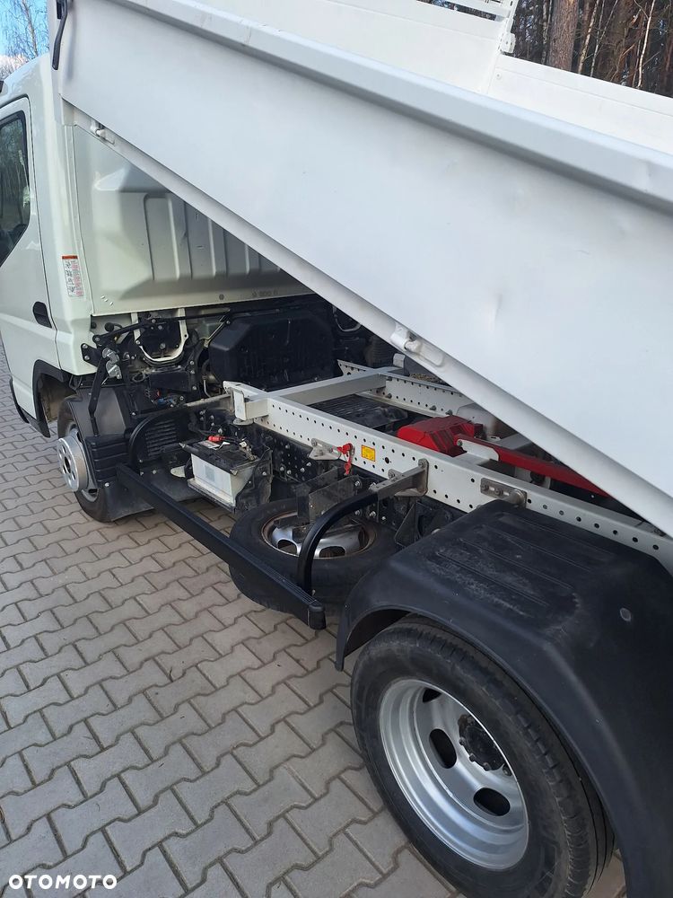 Mitsubishi CANTER FUSO - 6