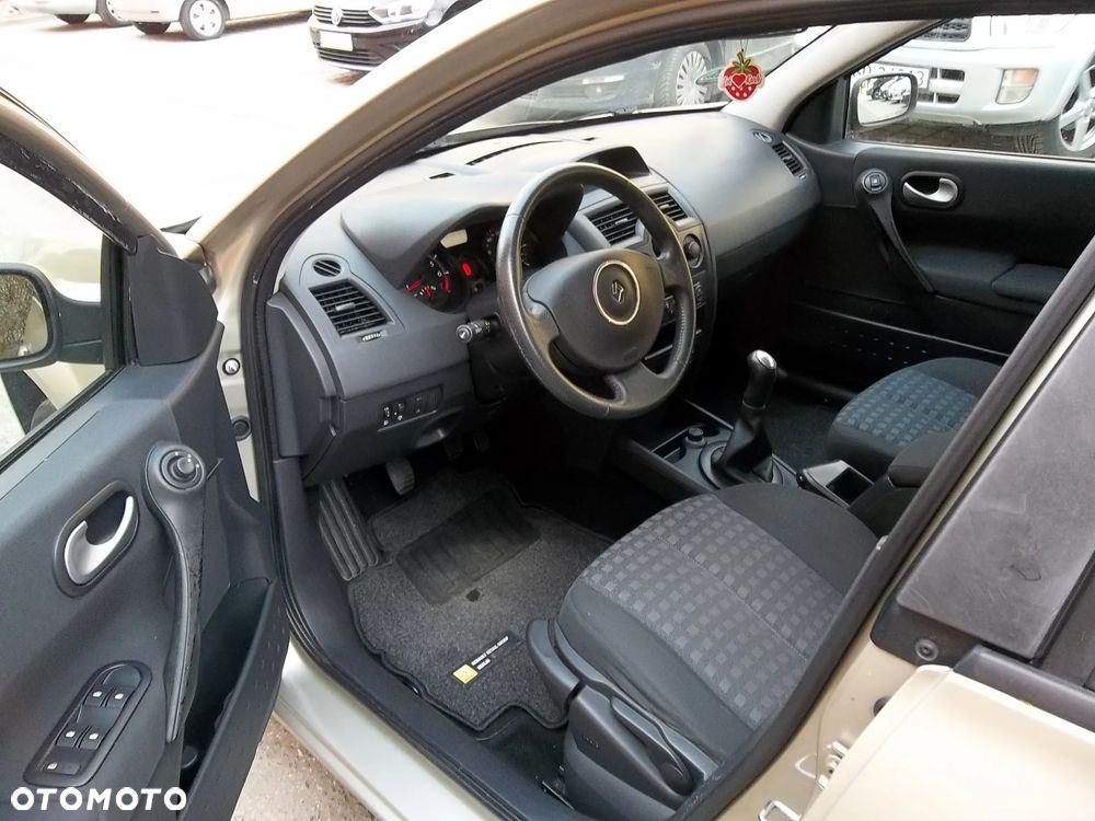 Renault Megane 1.6 16V Business Line - 5