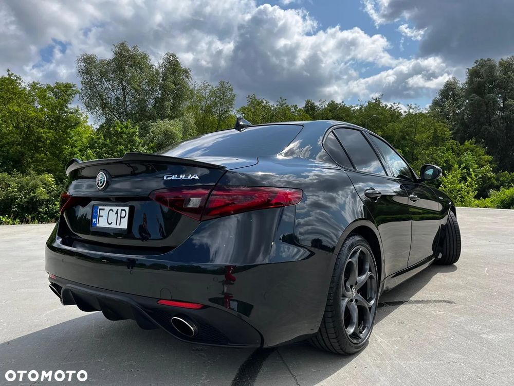 Alfa Romeo Giulia 2.0 Turbo 16V AT8 Veloce Ti - 7