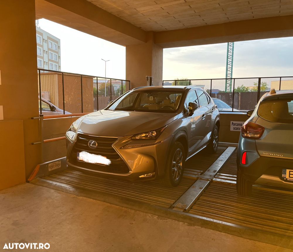 Lexus Seria NX 300h - 3