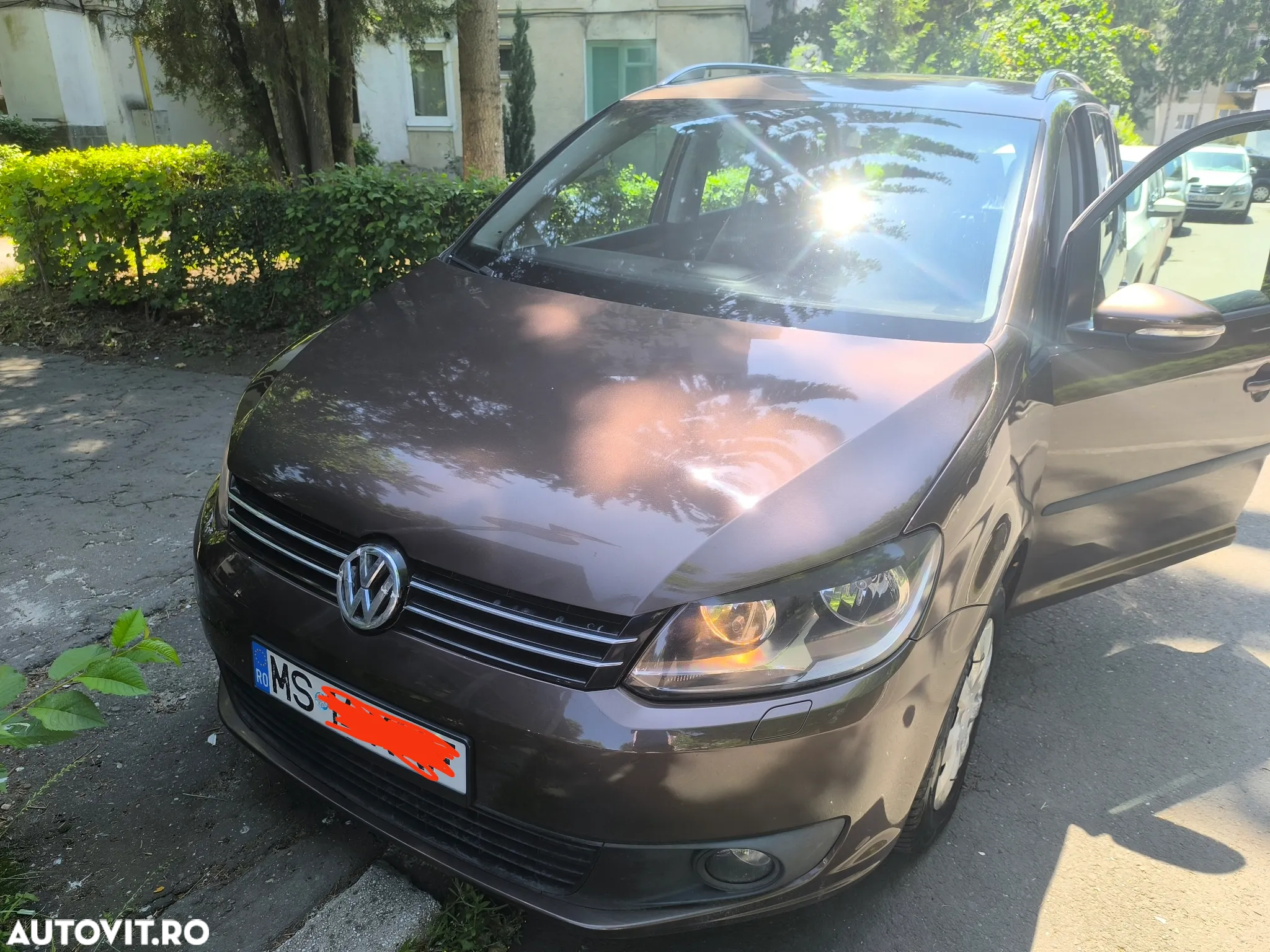 Volkswagen Touran - 2