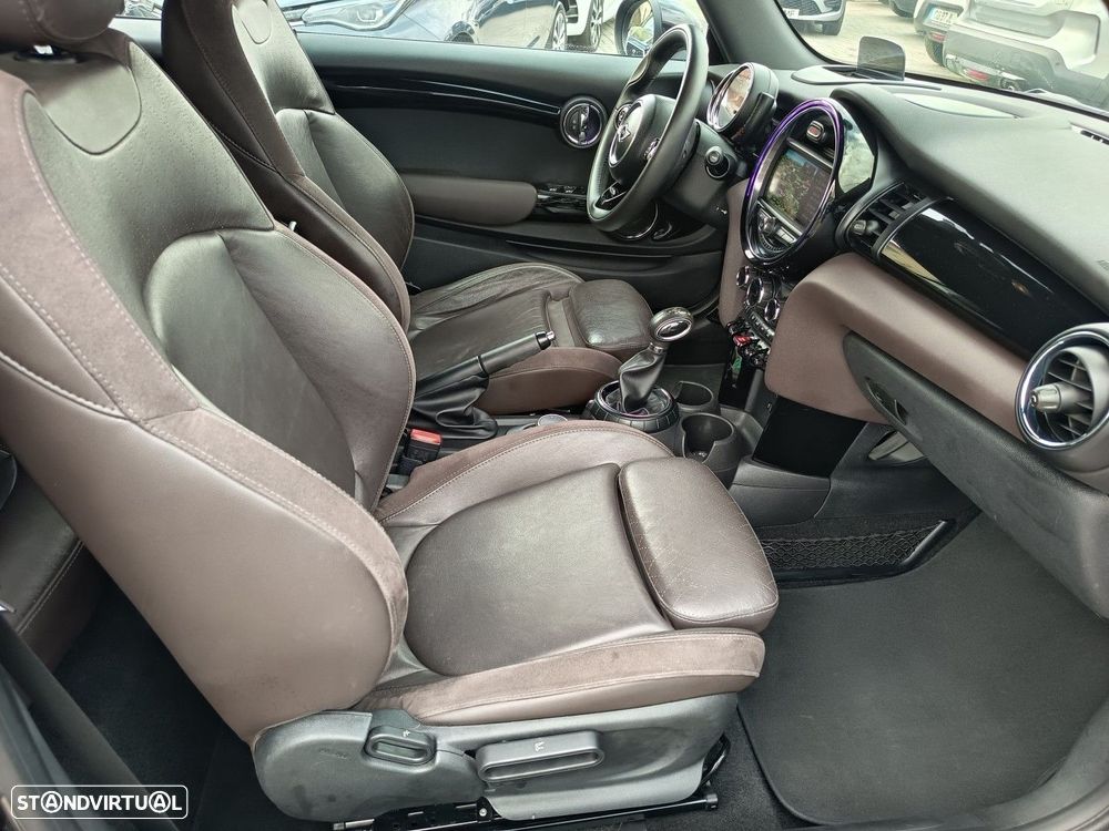 MINI Cabrio Cooper Premium Resolute Edition Auto - 24