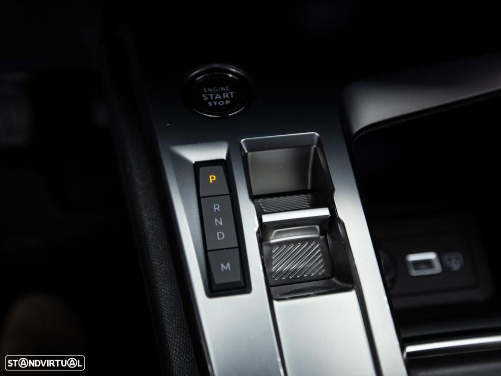 Peugeot 308 1.5 BlueHDi Active EAT8 - 17