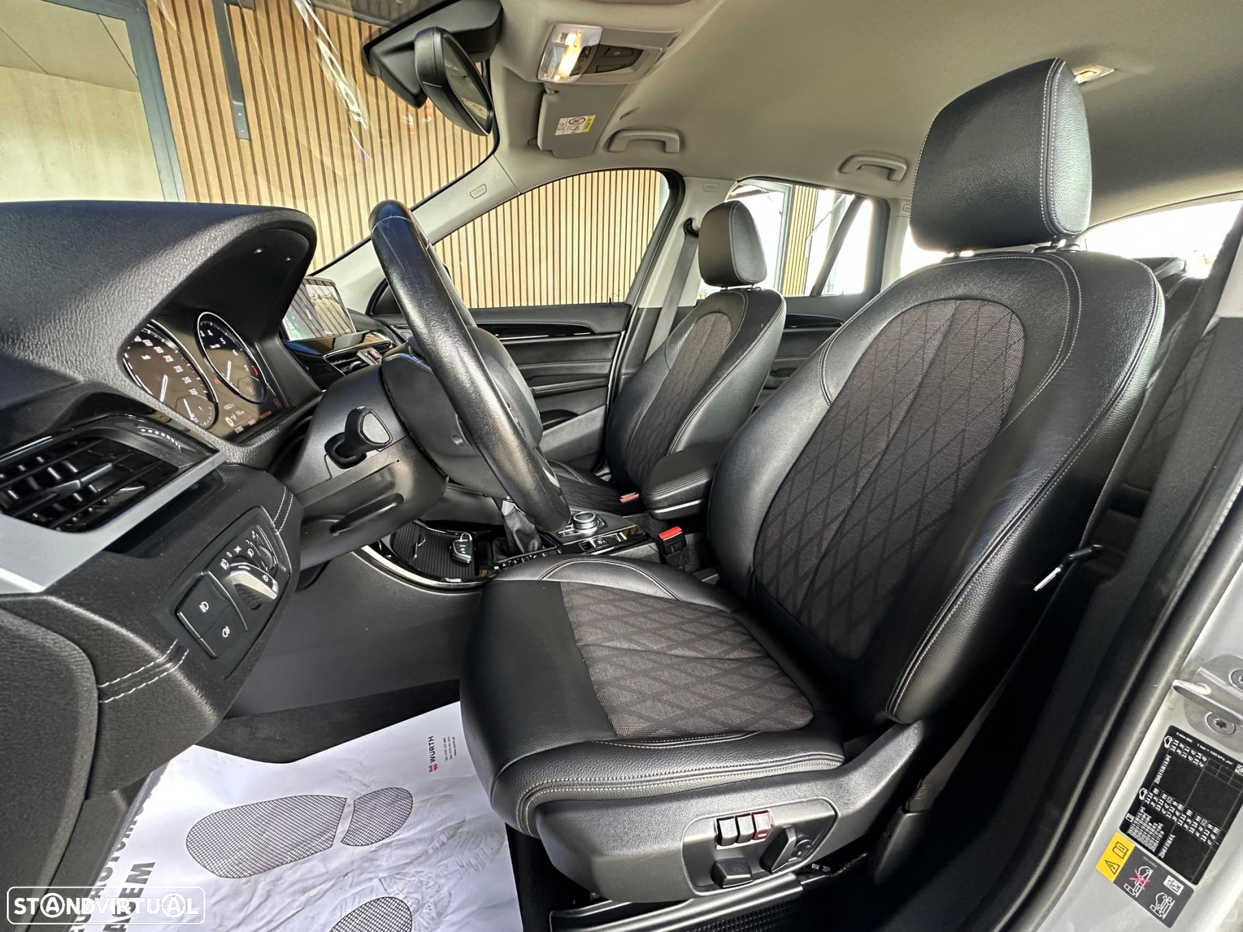 BMW X1 25 e xDrive xLine - 17