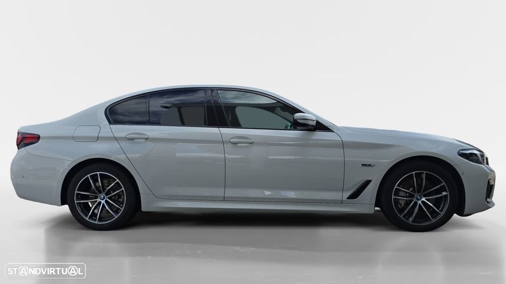 BMW 530 e Pack M - 8