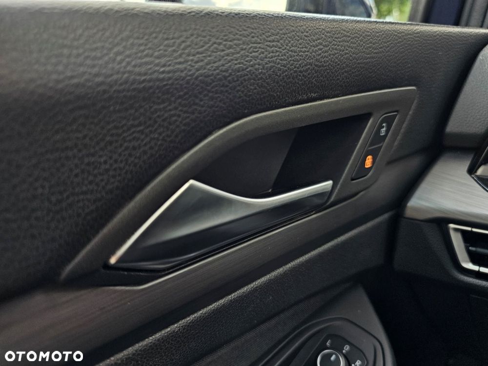 Volkswagen Golf Variant - 13