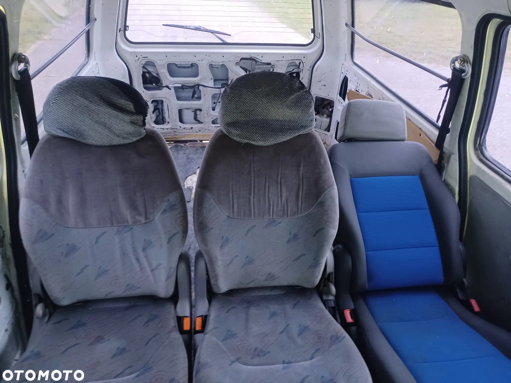 Mitsubishi L400 TD - 8