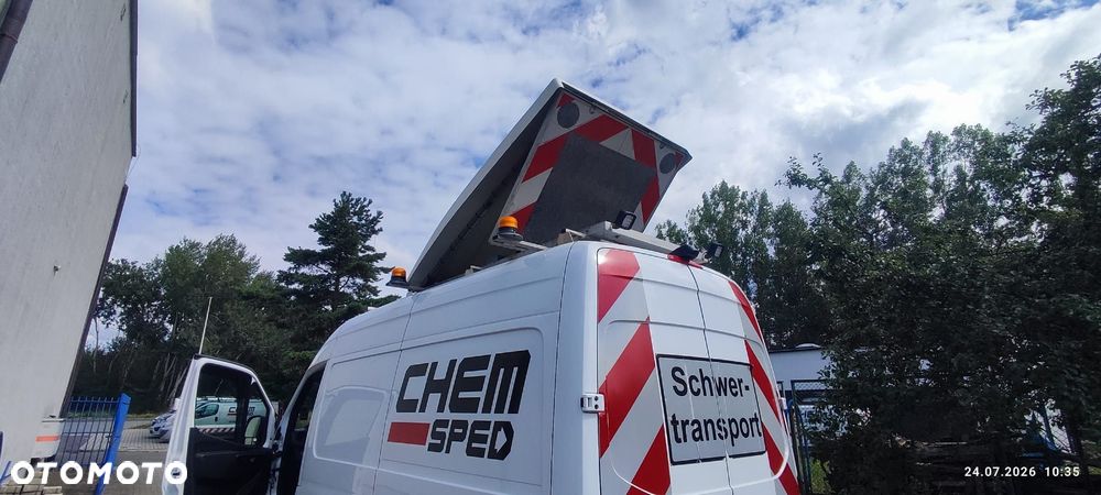 Mercedes-Benz Sprinter - 16