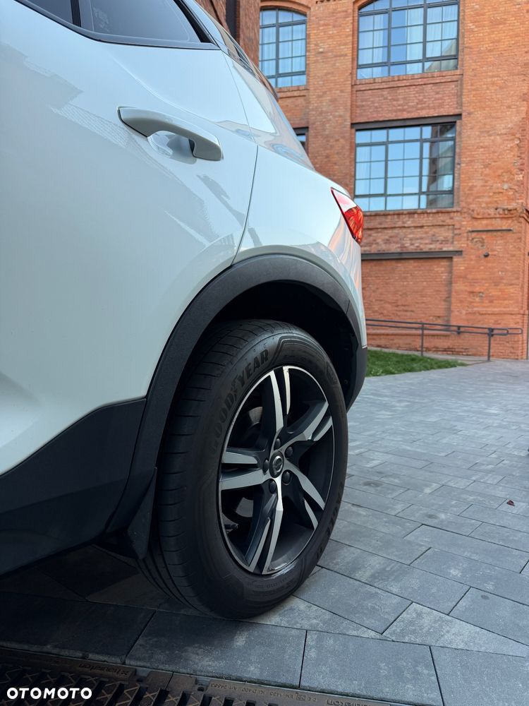 Volvo XC 40 T3 R-Design - 6