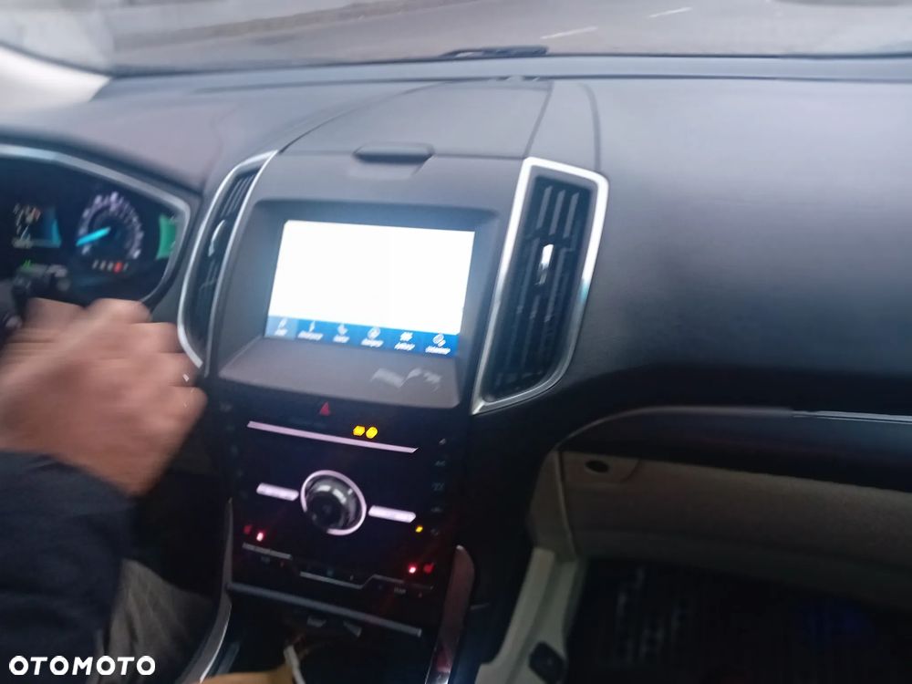 Ford Edge 2.0 EcoBlue Bi-Turbo 4x4 Titanium - 3