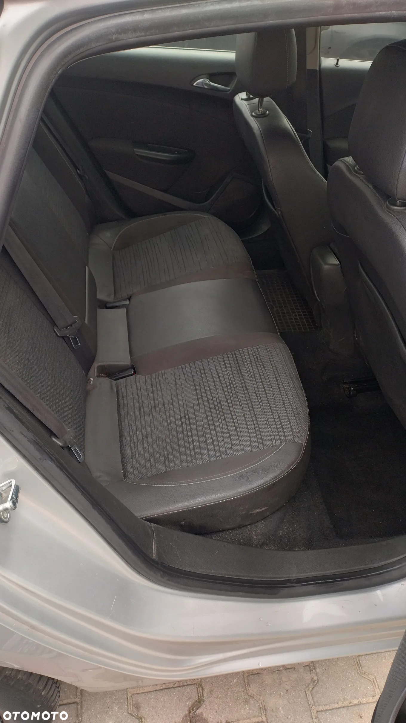 Opel Astra - 16