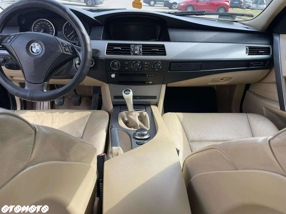 BMW Seria 5 520d - 6