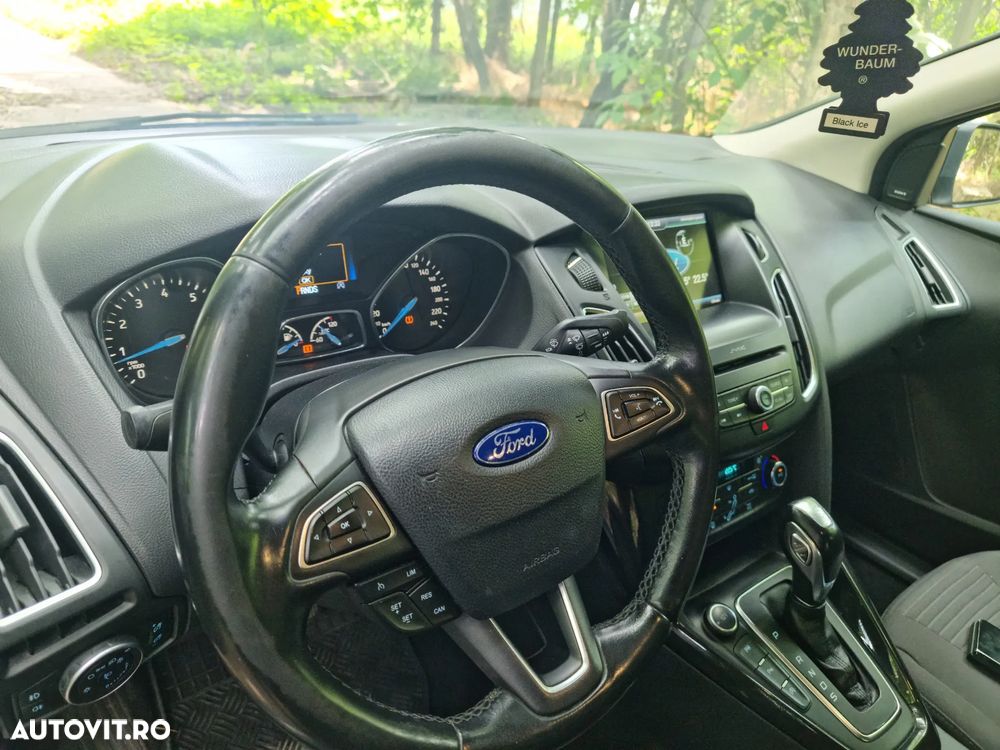 Ford Focus 1.5 EcoBoost Titanium - 15