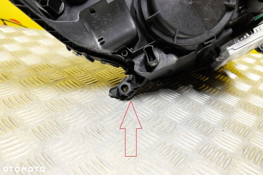 MASERATI GRANTURISMO 2012- REFLEKTOR LAMPA XENON LEWA USA - 9