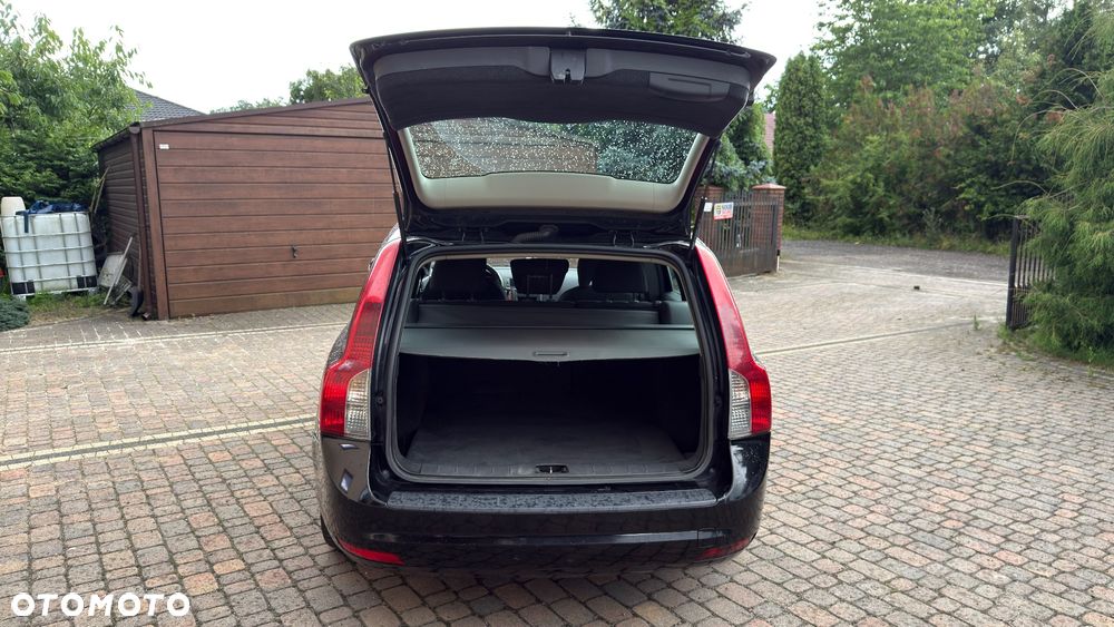 Volvo V50 D2 - 9
