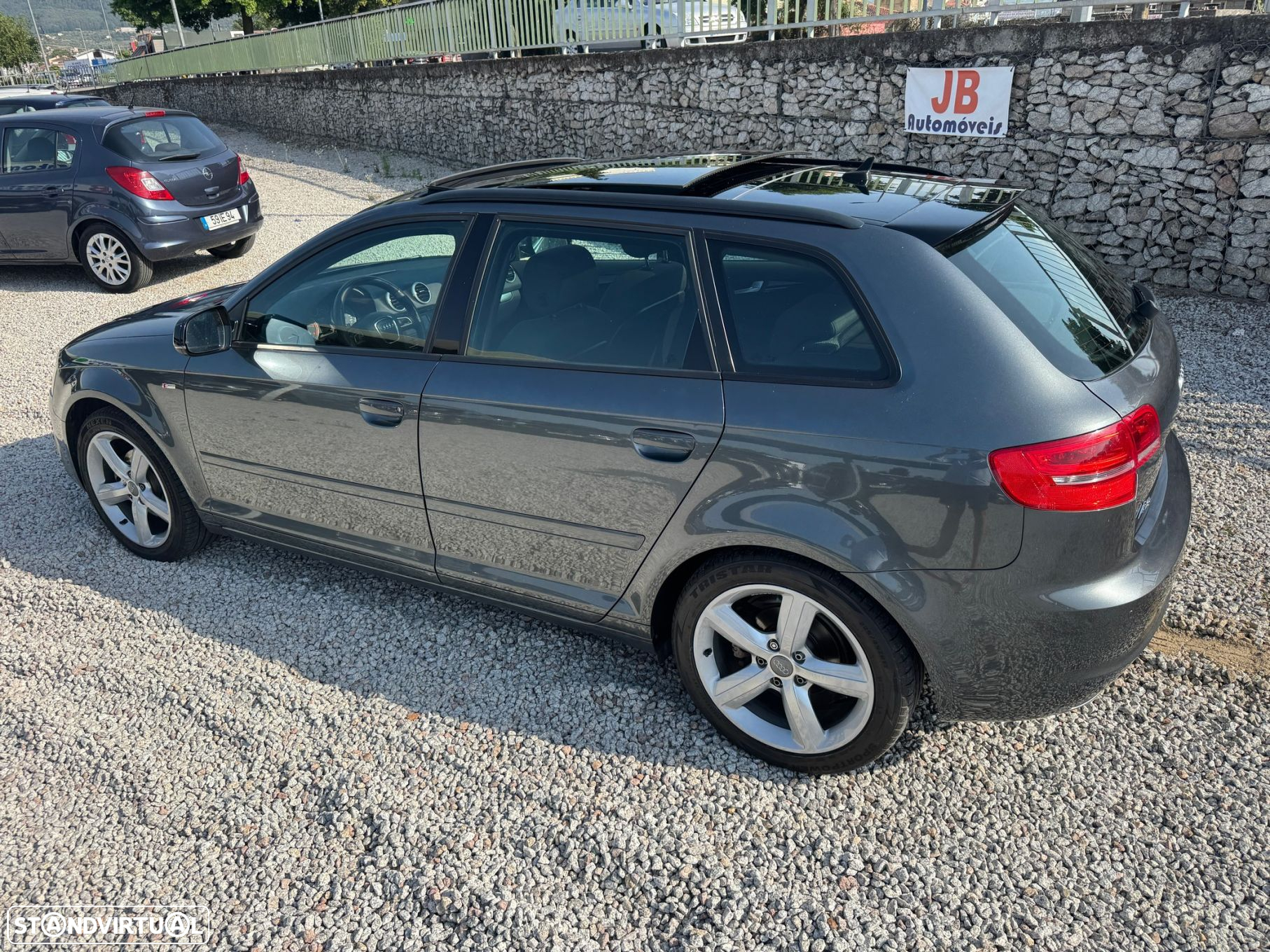 Audi A3 Sportback 1.6 TDI S-line - 4