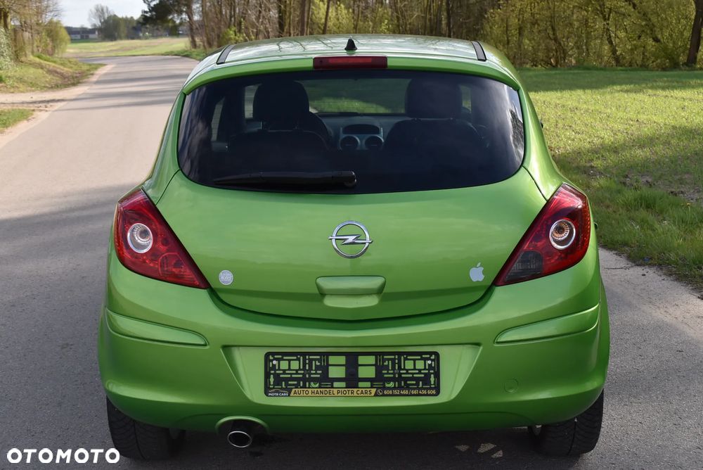 Opel Corsa 1.4 16V Edition - 14