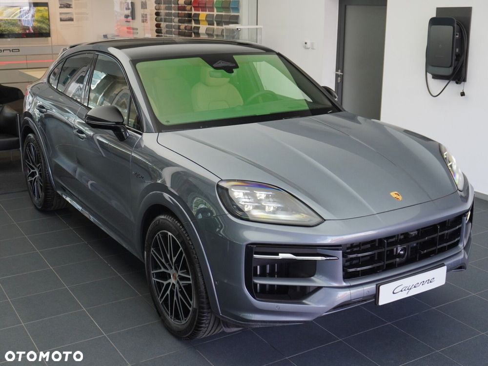Porsche Cayenne E-Hybrid PHEV Black Edition - 8