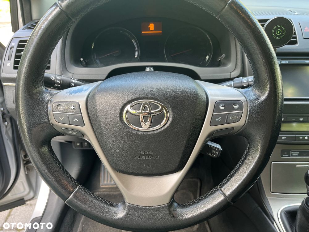 Toyota Avensis 2.0 D-4D Sol - 10