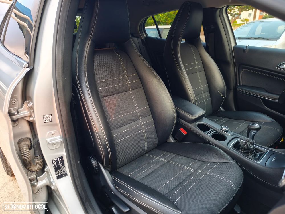 Mercedes-Benz GLA 200 (CDI) d Urban - 18