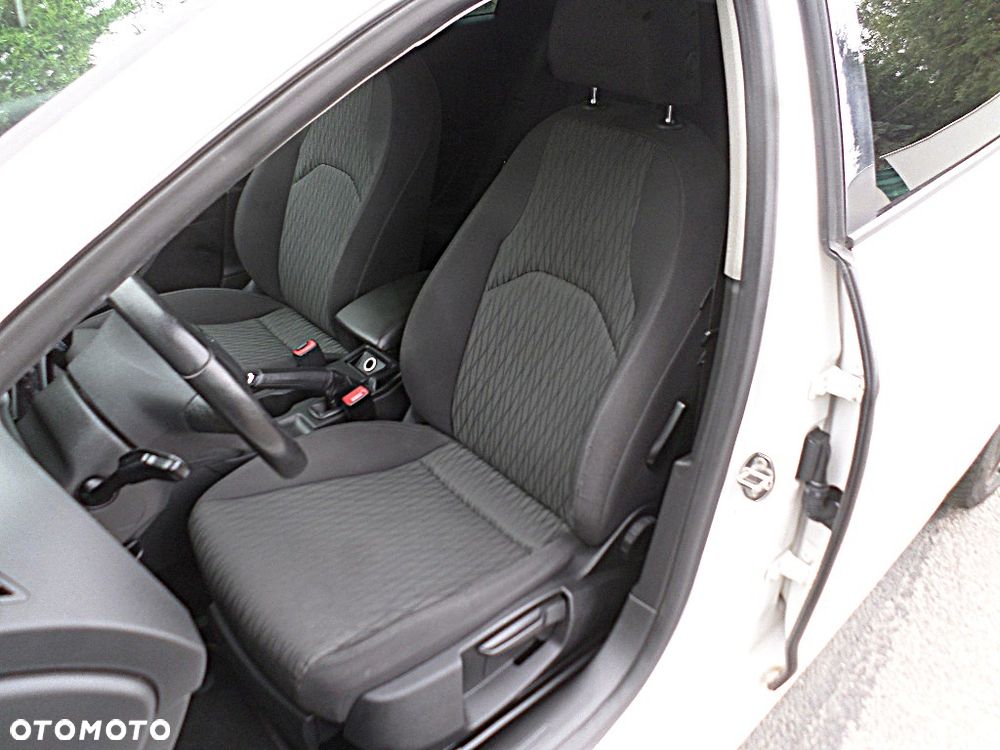 Seat Leon 2.0 TDI DPF Style - 33