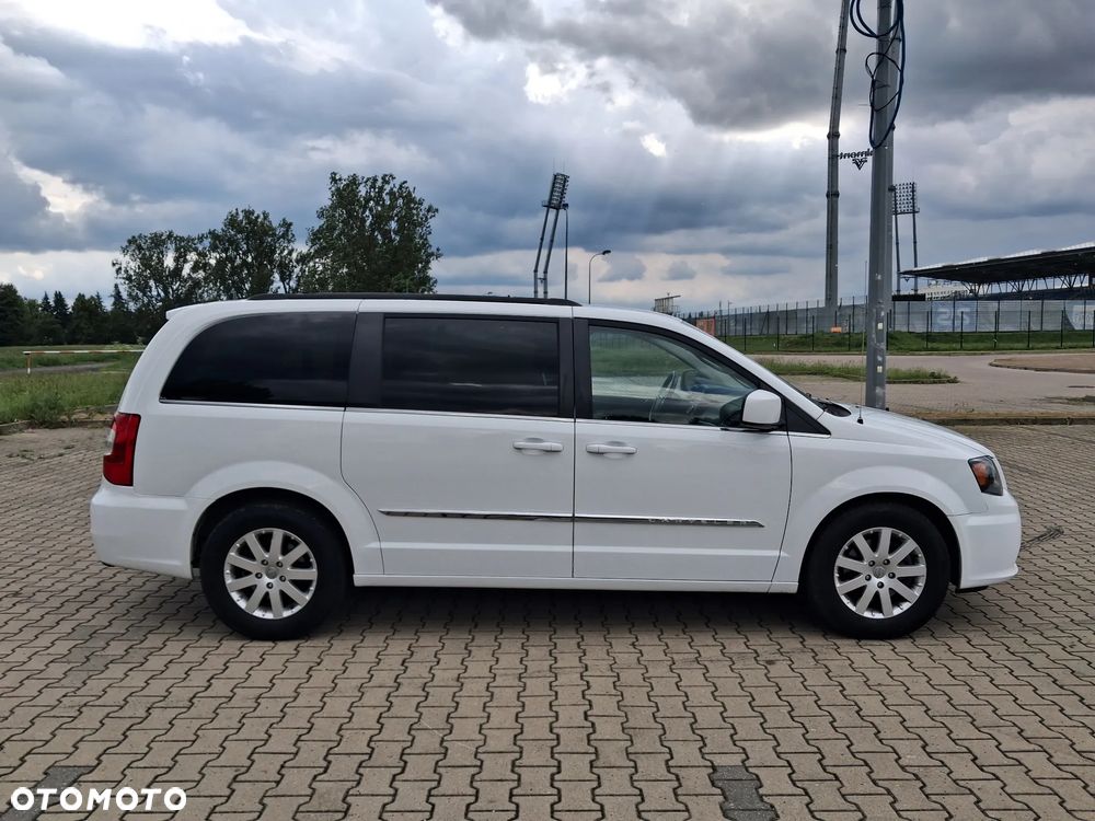 Chrysler Town & Country 3.6 Touring - 15