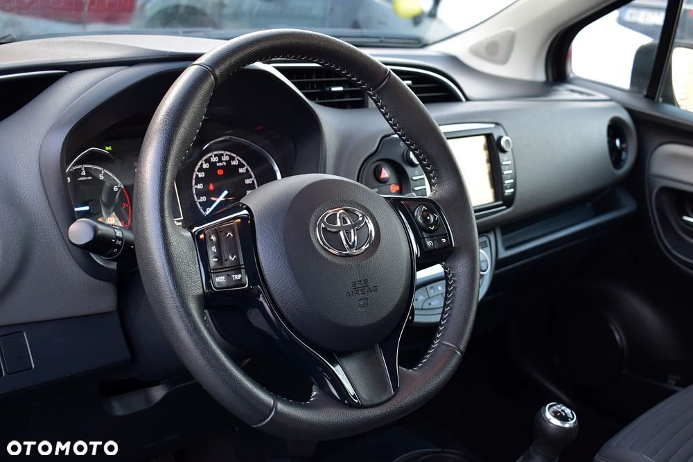 Toyota Yaris - 4
