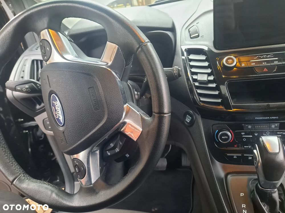 Ford Tourneo Connect Grand - 17