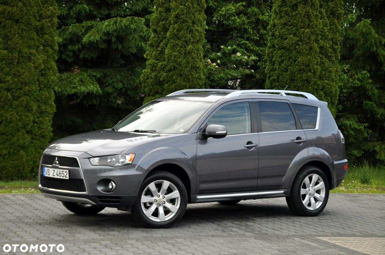 Mitsubishi Outlander - 11