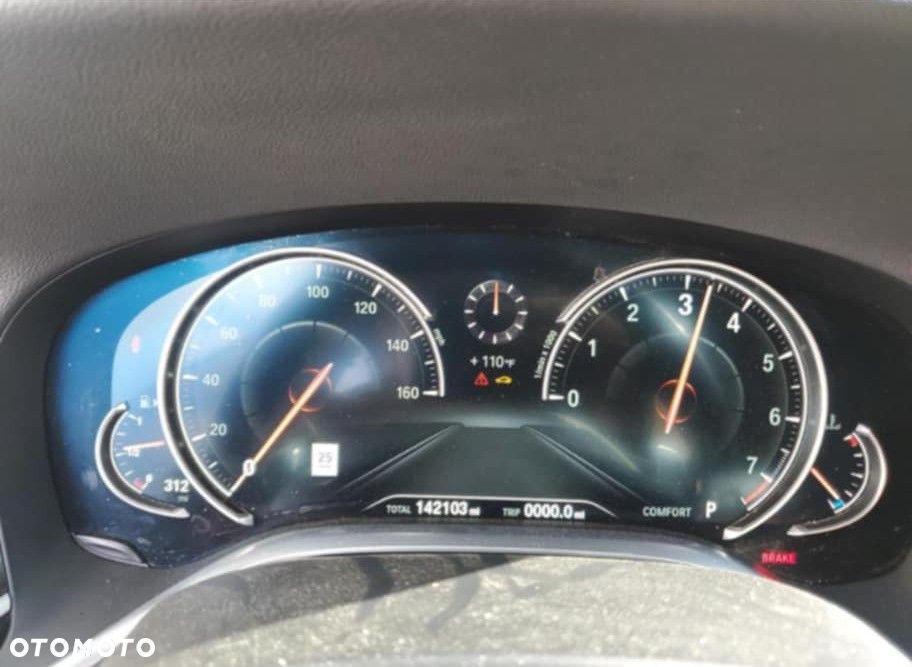 BMW Seria 7 740Li - 21
