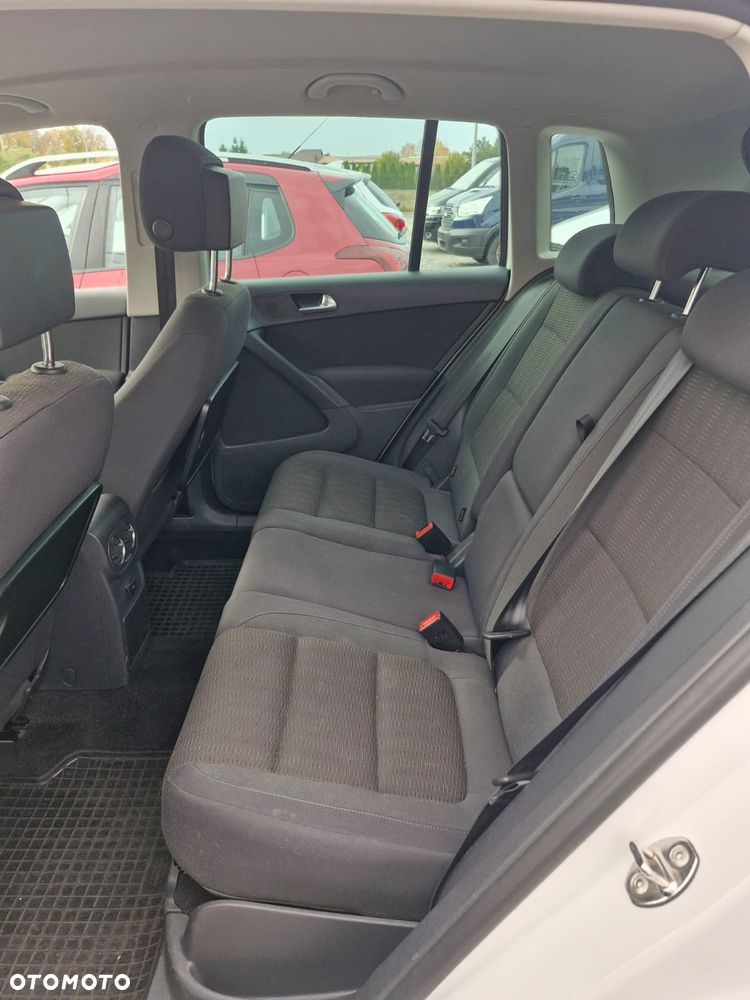 Volkswagen Tiguan - 15