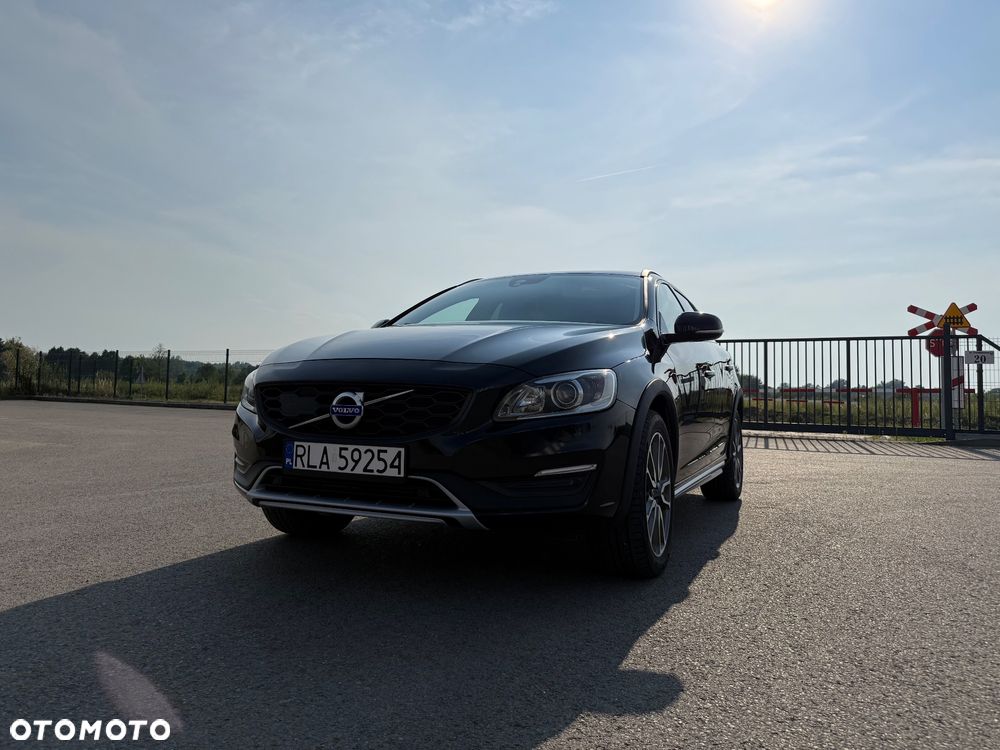 Volvo V60 Cross Country - 2