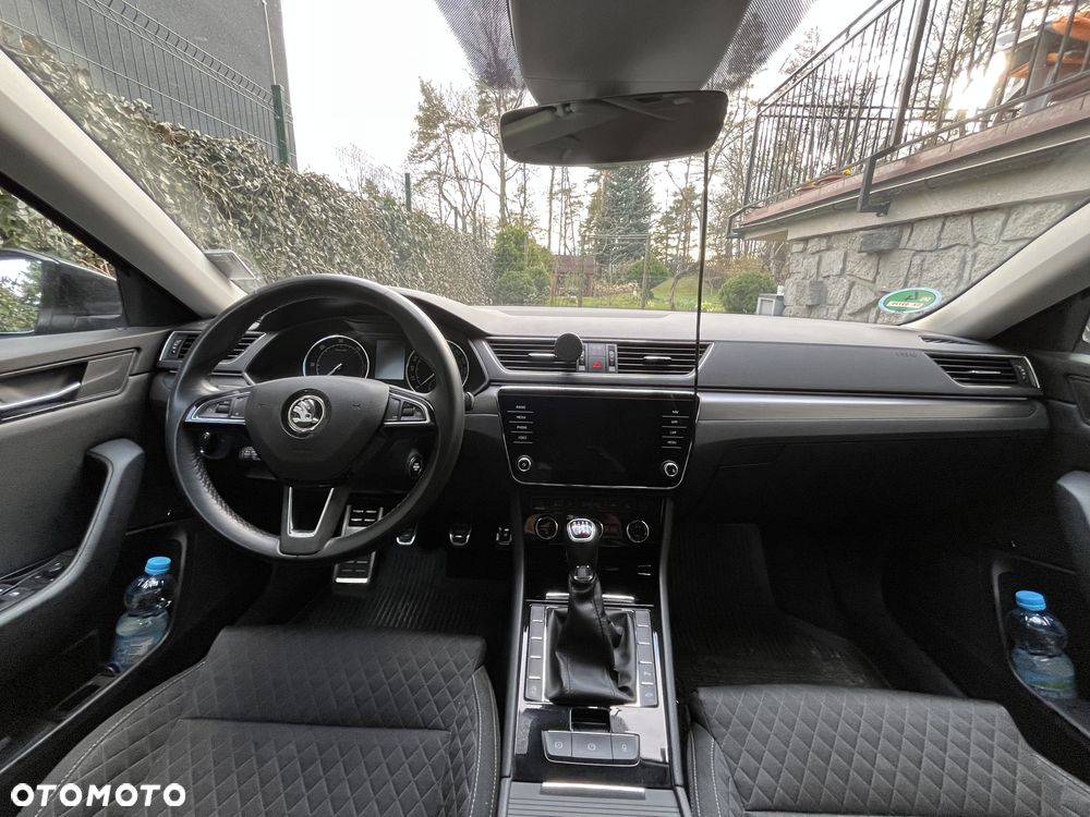 Skoda Superb 2.0 TDI Style - 17