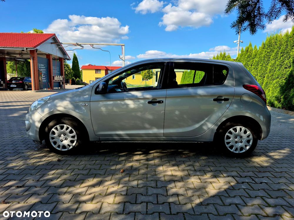 Hyundai i20 - 13