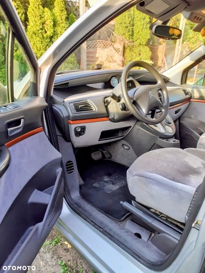 Citroën C8 - 9