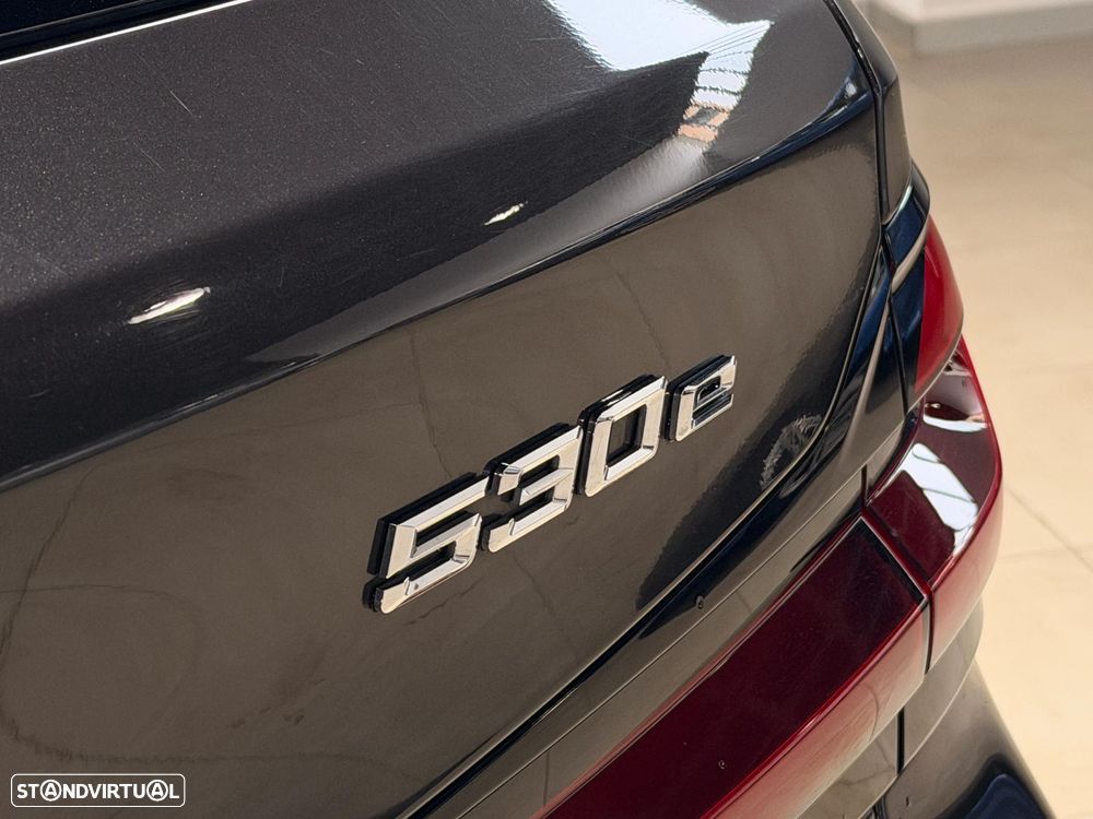 BMW 530 e Pack Desportivo M - 23