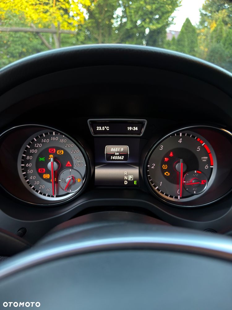 Mercedes-Benz CLA - 13