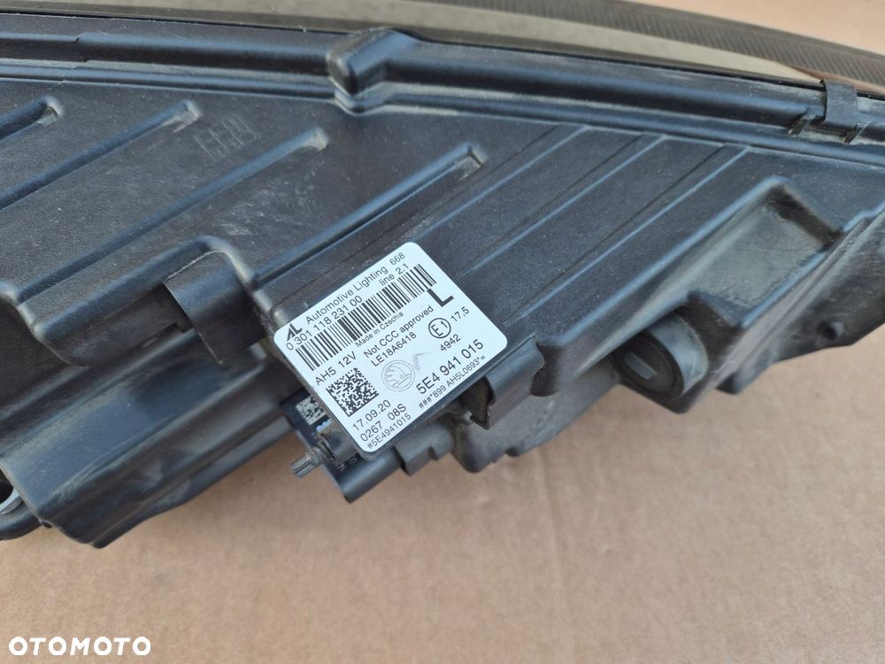 lampa przednia lewa skoda octavia iv full led oryginał - 7