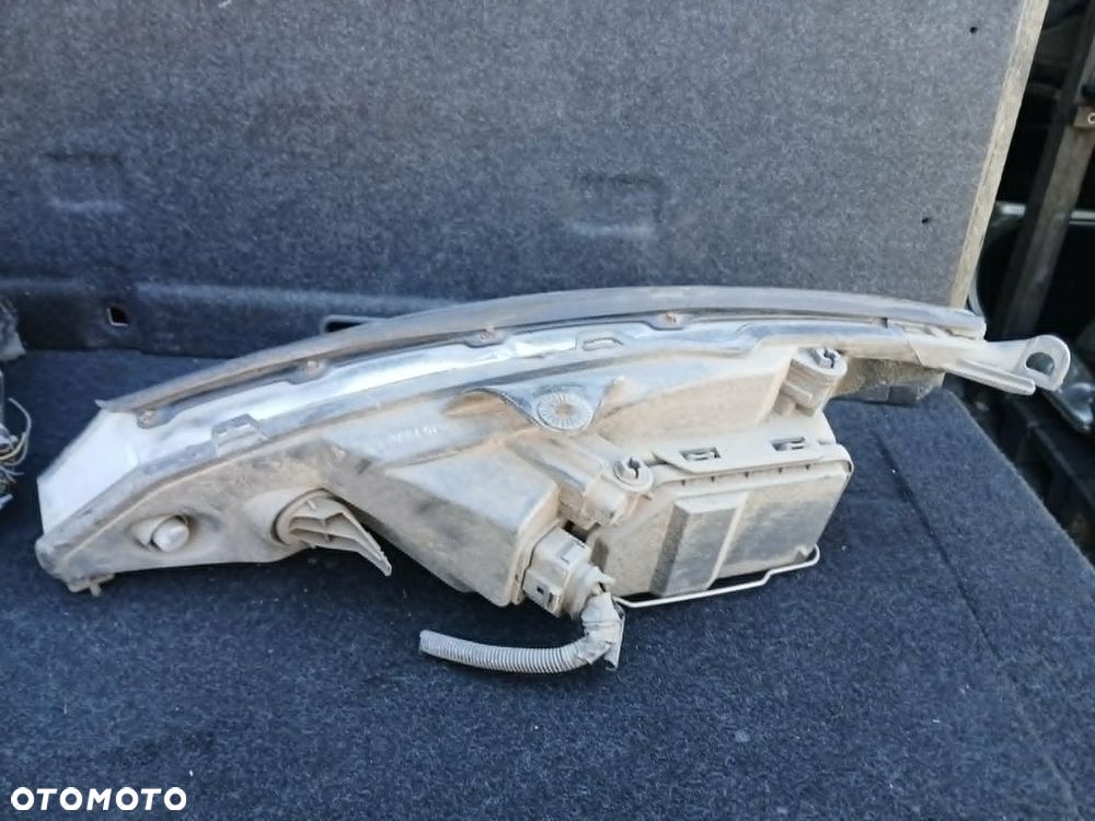 Ford Focus Mk1 lampa przednia lewa, prawa - 7