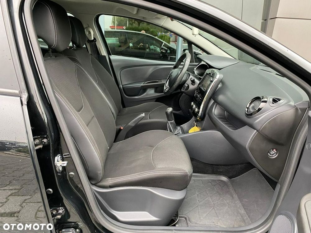 Renault Clio - 17
