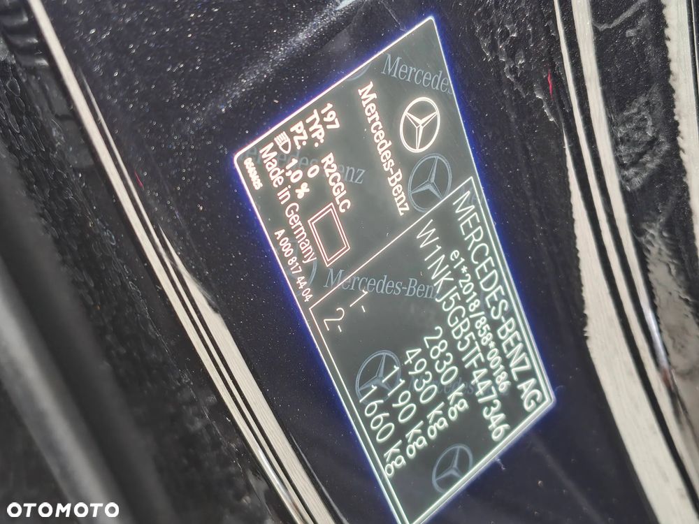 Mercedes-Benz GLC 300 e PHEV 4-Matic AMG Line - 23
