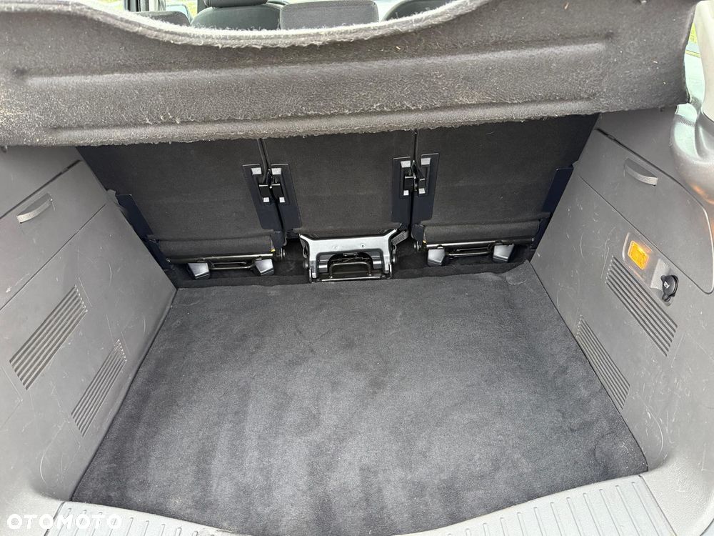 Ford C-MAX 1.8 TDCi Silver X - 23