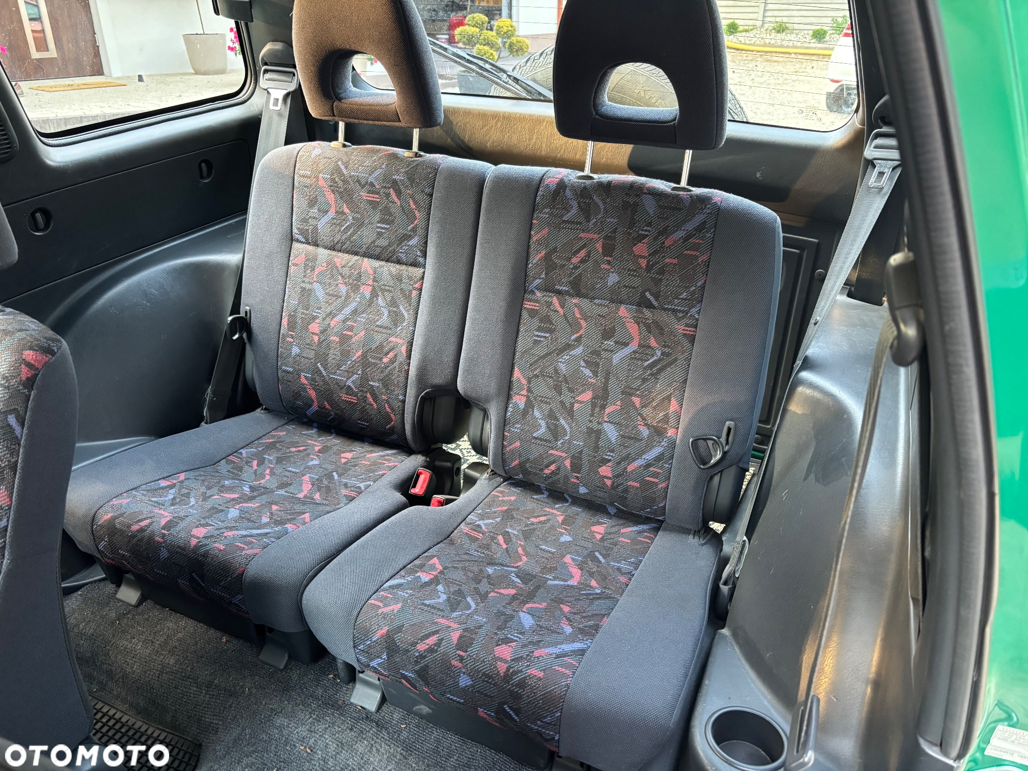 Toyota RAV4 - 16