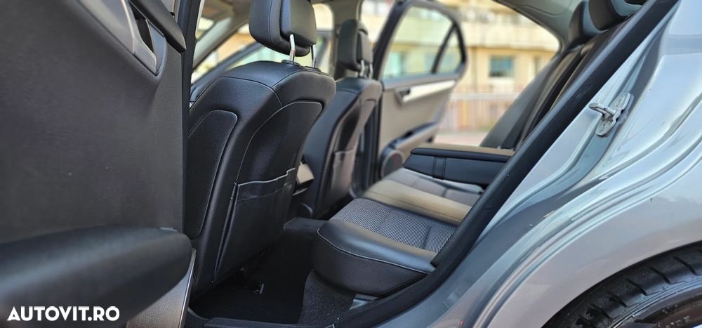 Mercedes-Benz C 220 (BlueTEC) d 7G-TRONIC Avantgarde - 14