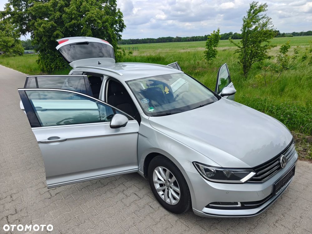 Volkswagen Passat - 35