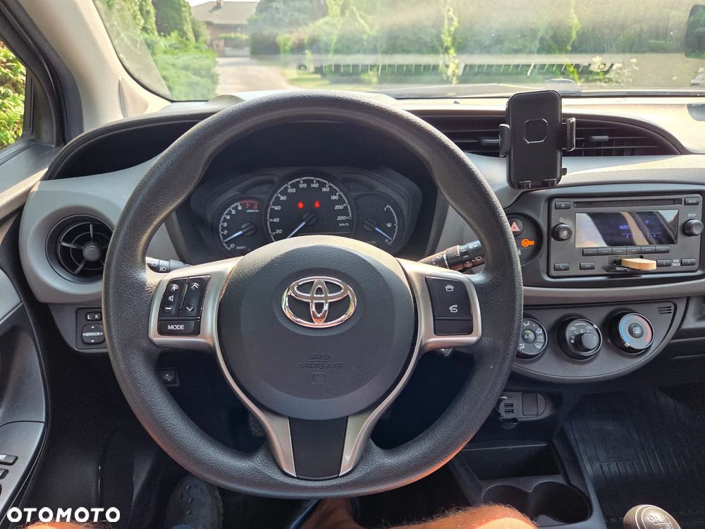Toyota Yaris 1.5 Active - 24