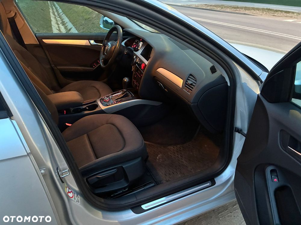 Audi A4 Avant 2.0 TDI Limited Edition Multitr - 11