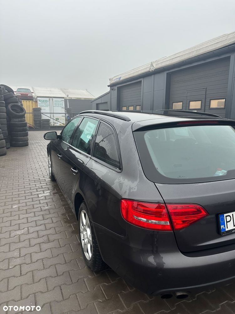 Audi A4 Avant 2.0 TDI DPF Ambiente - 4