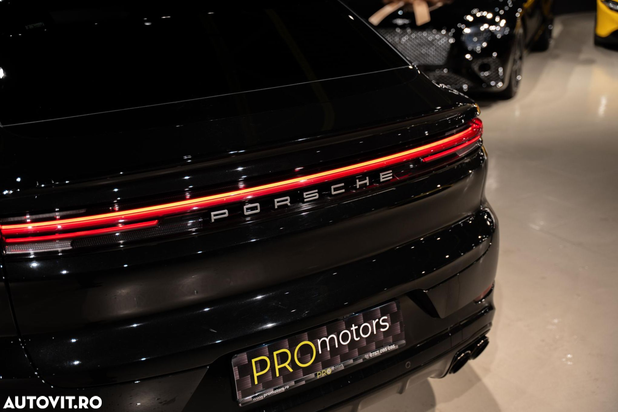 Porsche Cayenne Coupe - 12